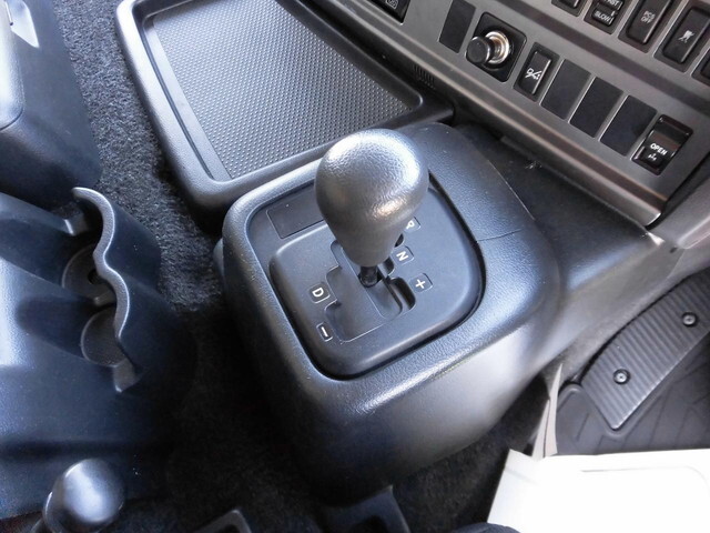 日野プロフィアアルミウイング大型（10t）[写真20]