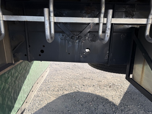 三菱ふそうスーパーグレートアルミブロック大型（10t）[写真26]