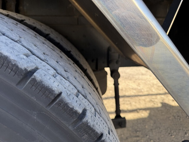 三菱ふそうスーパーグレートアルミブロック大型（10t）[写真28]