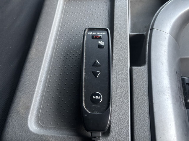 UDトラックスクオンアルミウイング大型（10t）[写真15]