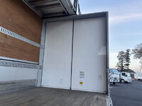 UDトラックスクオンアルミウイング大型（10t）[写真28]