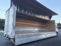 UDトラックスクオンアルミウイング大型（10t）[写真02]