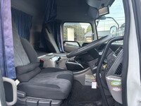 UDトラックスクオンアルミウイング大型（10t）[写真08]