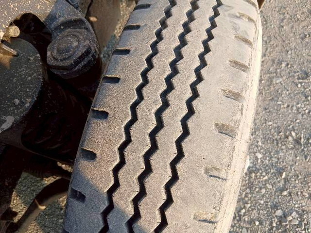 いすゞエルフダンプ小型（2t・3t）[写真16]