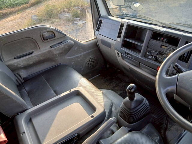 いすゞエルフダンプ小型（2t・3t）[写真28]