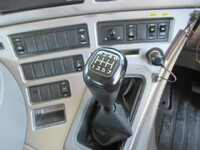 UDトラックスその他の車種ダブルキャブ（Wキャブ）大型（10t）[写真26]