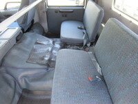 UDトラックスその他の車種ダブルキャブ（Wキャブ）大型（10t）[写真32]