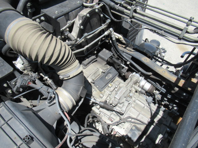 UDトラックスその他の車種ダブルキャブ（Wキャブ）大型（10t）[写真34]