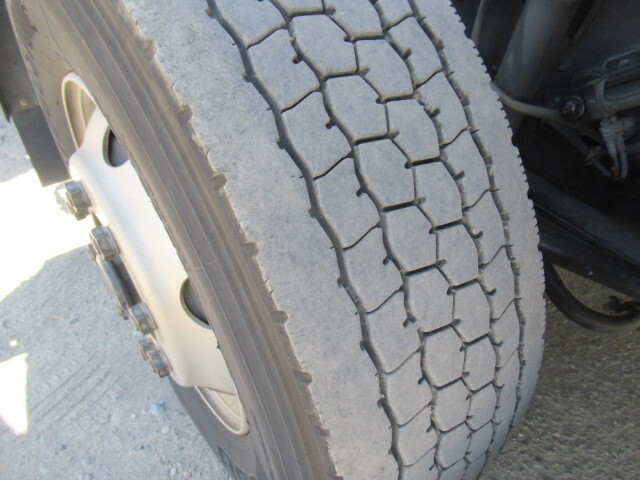 UDトラックスその他の車種ダブルキャブ（Wキャブ）大型（10t）[写真38]