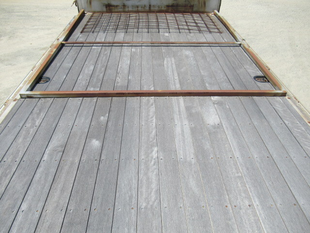 UDトラックスその他の車種ダブルキャブ（Wキャブ）大型（10t）[写真09]