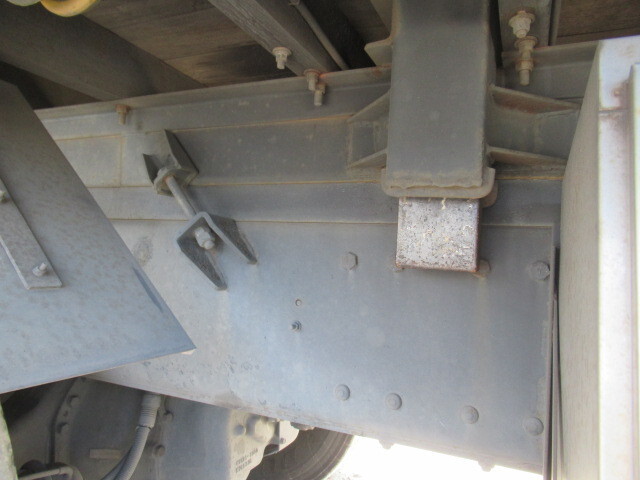 日野プロフィアアルミブロック大型（10t）[写真18]