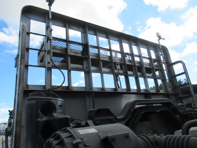 日野プロフィアアルミブロック大型（10t）[写真36]