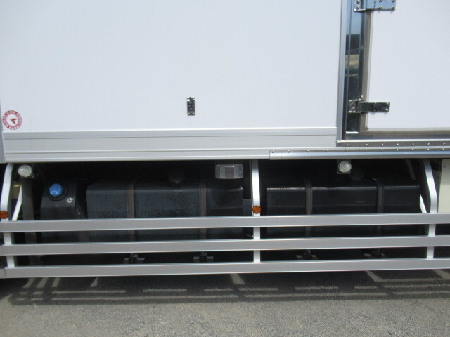 UDトラックスその他の車種冷凍車（冷蔵車）大型（10t）[写真21]