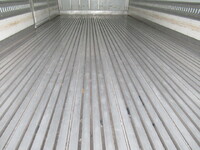 いすゞフォワード冷凍車（冷蔵車）中型（4t）[写真12]