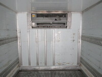 いすゞフォワード冷凍車（冷蔵車）中型（4t）[写真13]