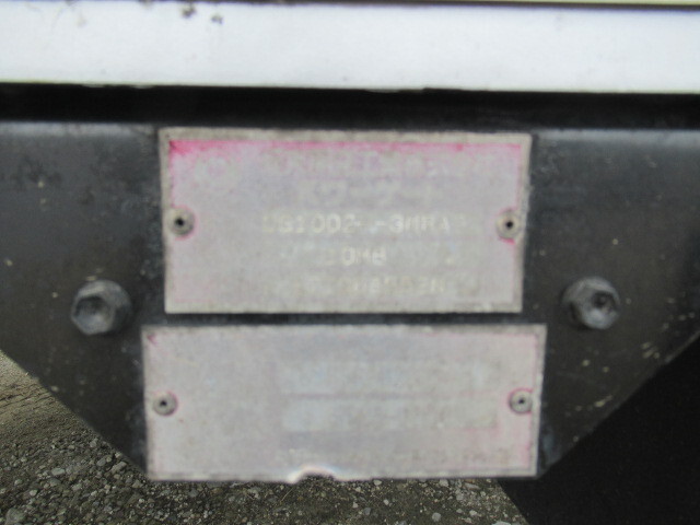 いすゞフォワード冷凍車（冷蔵車）中型（4t）[写真15]