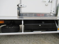 いすゞフォワード冷凍車（冷蔵車）中型（4t）[写真17]