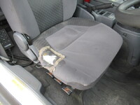 いすゞフォワード冷凍車（冷蔵車）中型（4t）[写真26]