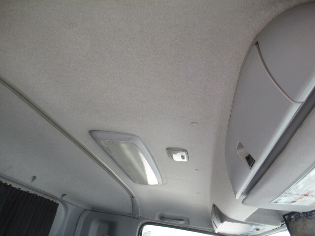 いすゞフォワード冷凍車（冷蔵車）中型（4t）[写真27]