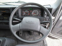 いすゞフォワード冷凍車（冷蔵車）中型（4t）[写真30]