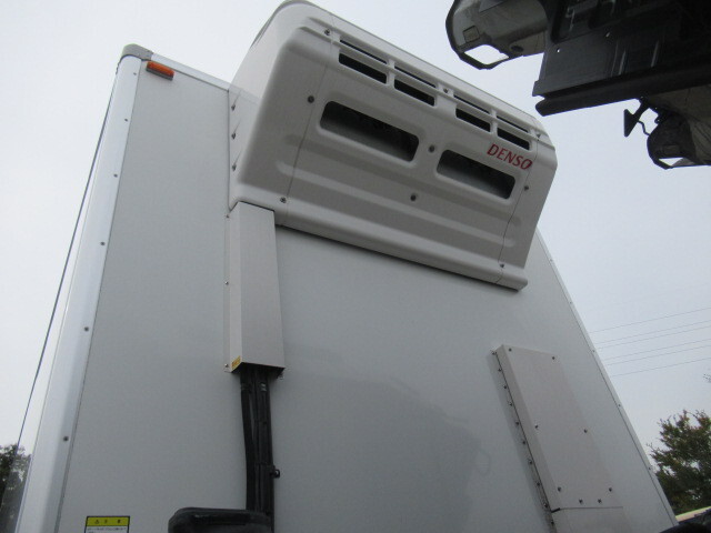 いすゞフォワード冷凍車（冷蔵車）中型（4t）[写真38]