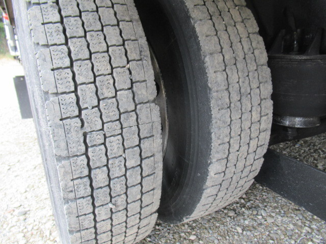 いすゞフォワード冷凍車（冷蔵車）中型（4t）[写真40]