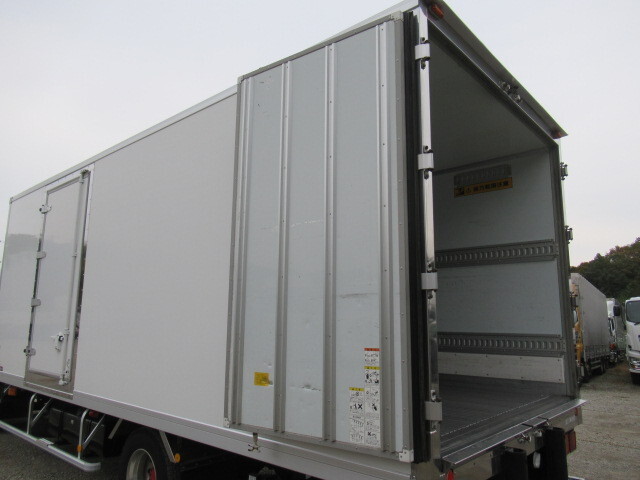 いすゞフォワード冷凍車（冷蔵車）中型（4t）[写真06]