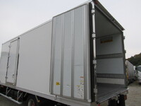 いすゞフォワード冷凍車（冷蔵車）中型（4t）[写真07]