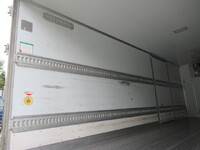 いすゞフォワード冷凍車（冷蔵車）中型（4t）[写真10]