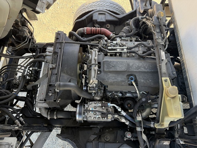 三菱ふそうキャンター冷凍車（冷蔵車）小型（2t・3t）[写真16]