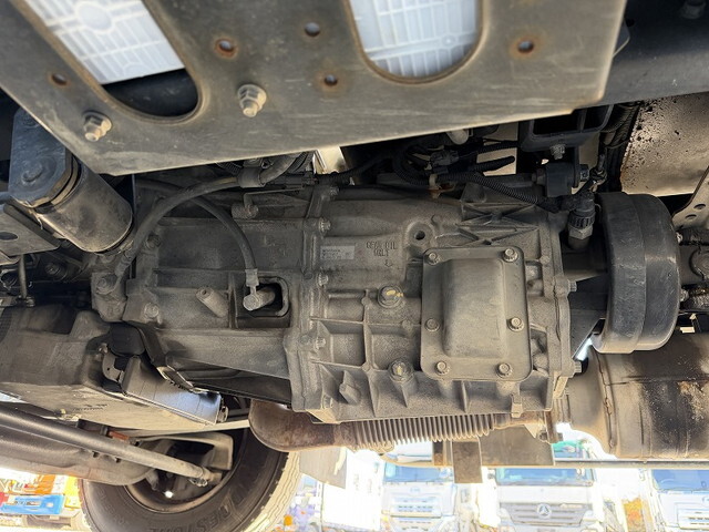 三菱ふそうキャンター冷凍車（冷蔵車）小型（2t・3t）[写真18]