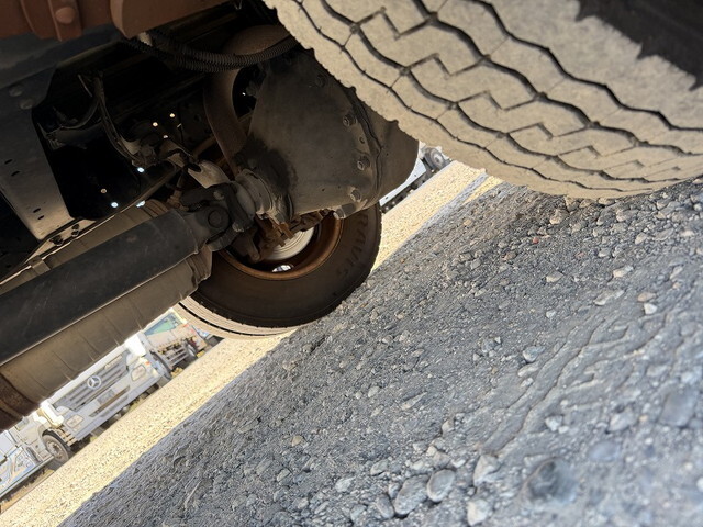 三菱ふそうキャンター冷凍車（冷蔵車）小型（2t・3t）[写真25]