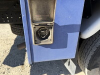 三菱ふそうキャンター冷凍車（冷蔵車）小型（2t・3t）[写真29]