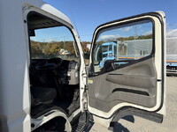 三菱ふそうキャンター冷凍車（冷蔵車）小型（2t・3t）[写真33]