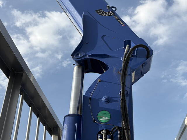 三菱ふそうファイタークレーン4段増トン（6t・8t）[写真20]