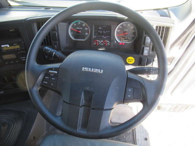 いすゞギガミキサー車（コンクリートミキサー）大型（10t）[写真31]