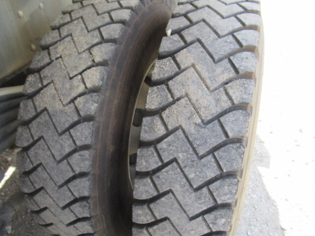 いすゞギガミキサー車（コンクリートミキサー）大型（10t）[写真39]