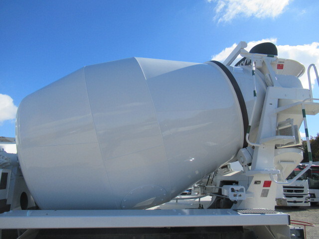 いすゞギガミキサー車（コンクリートミキサー）大型（10t）[写真05]