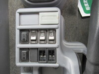 いすゞフォワード冷凍車（冷蔵車）中型（4t）[写真35]