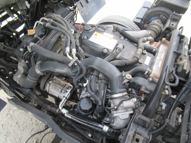 いすゞフォワード冷凍車（冷蔵車）中型（4t）[写真37]