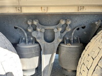 UDトラックスクオンアルミウイング大型（10t）[写真18]