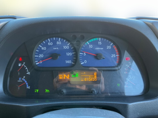 UDトラックスクオンアルミウイング大型（10t）[写真32]