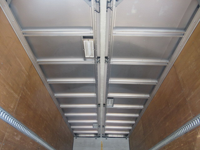 日野レンジャーアルミウイング中型（4t）[写真11]