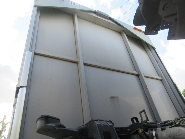 日野レンジャーアルミウイング中型（4t）[写真29]