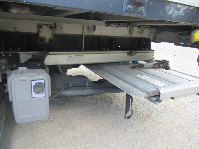 日野レンジャーアルミウイング中型（4t）[写真39]