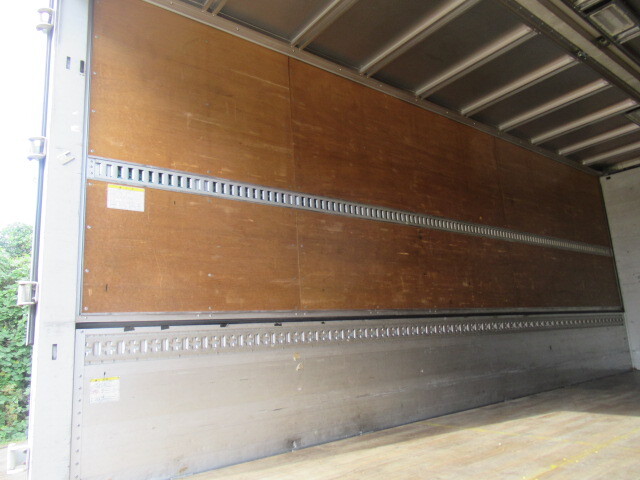 日野レンジャーアルミウイング中型（4t）[写真08]