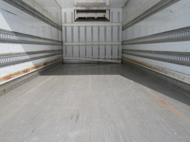 いすゞフォワード冷凍車（冷蔵車）中型（4t）[写真10]