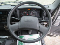 いすゞフォワード冷凍車（冷蔵車）中型（4t）[写真30]