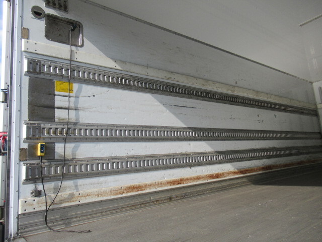 いすゞフォワード冷凍車（冷蔵車）中型（4t）[写真09]