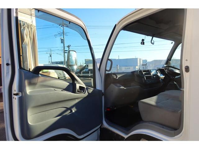 日野デュトロセーフティローダー小型（2t・3t）[写真29]